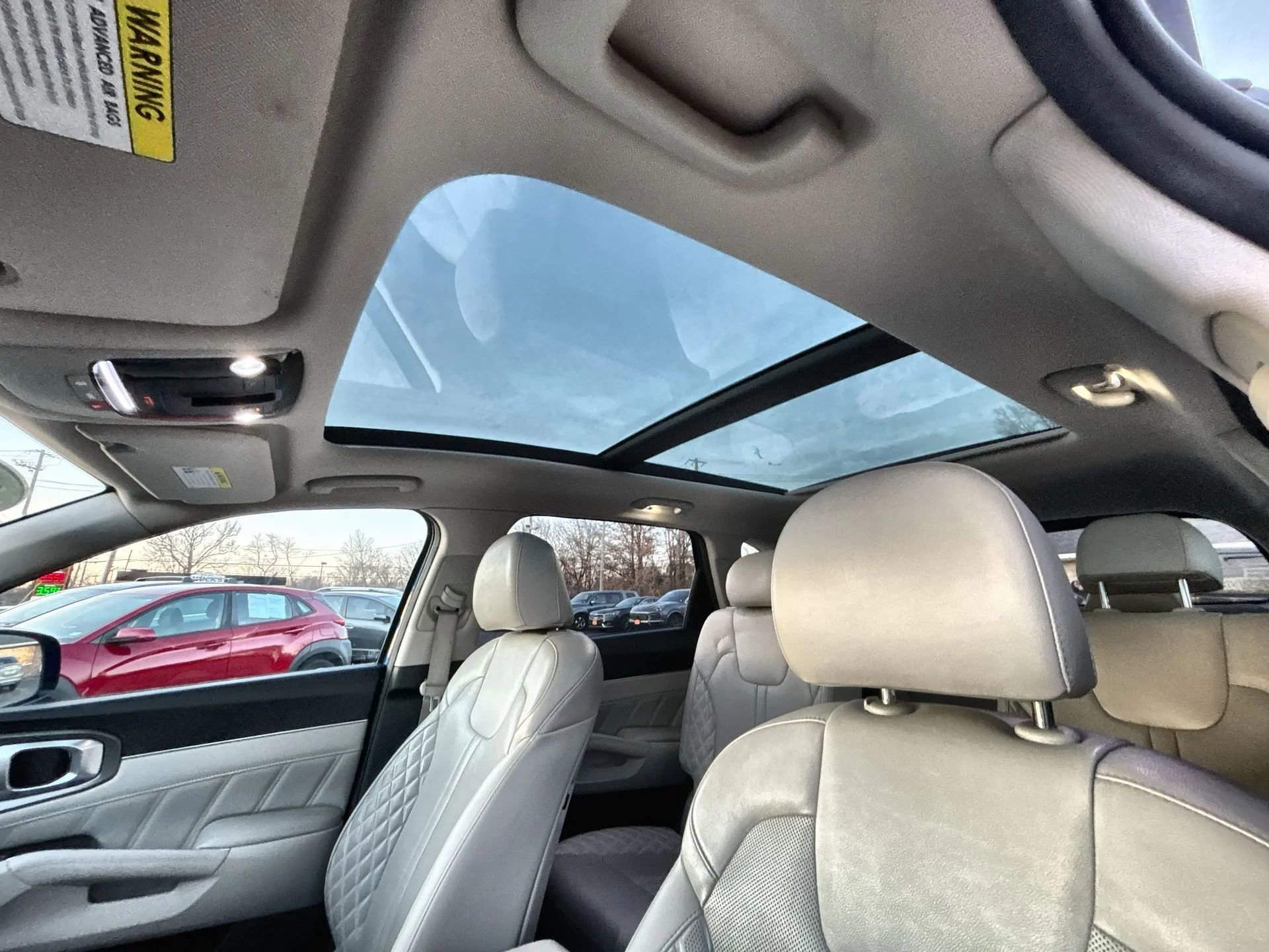 Used 2022 Kia Sorento SX image 16