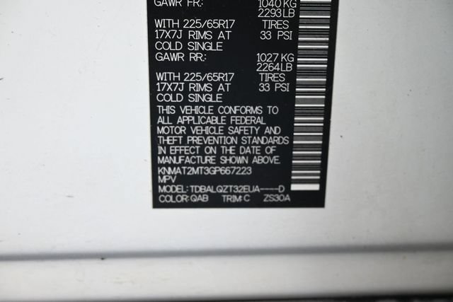 Used 2016 Nissan Rogue SV FWD image 46