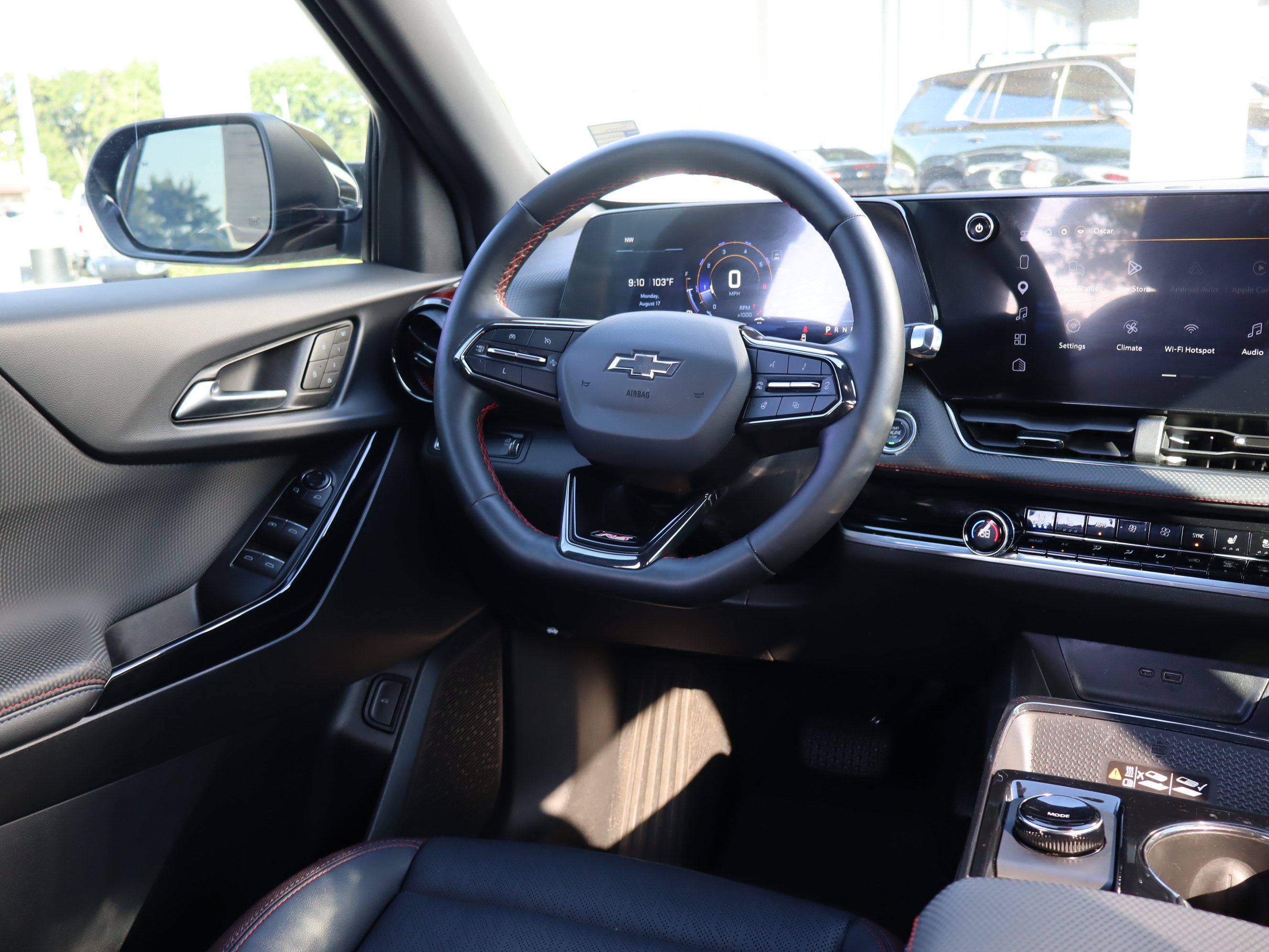 Used 2025 Chevrolet Equinox RS w/ Convenience Package III FWD image 12