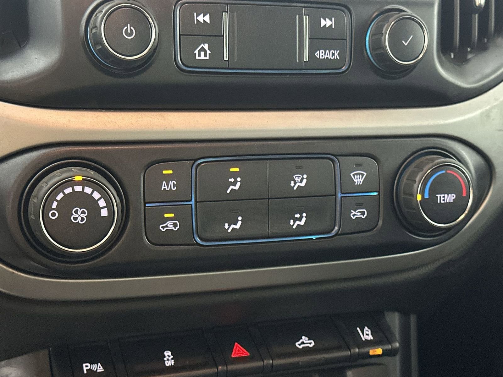 Used 2020 Chevrolet Colorado LT w/ Safety Package AWD/4WD image 19