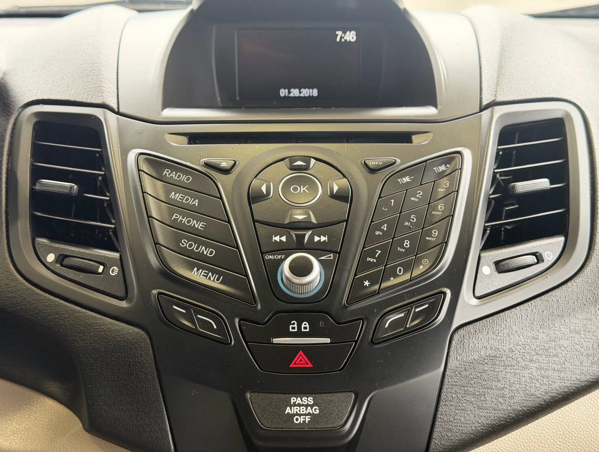 Used 2018 Ford Fiesta SE image 17