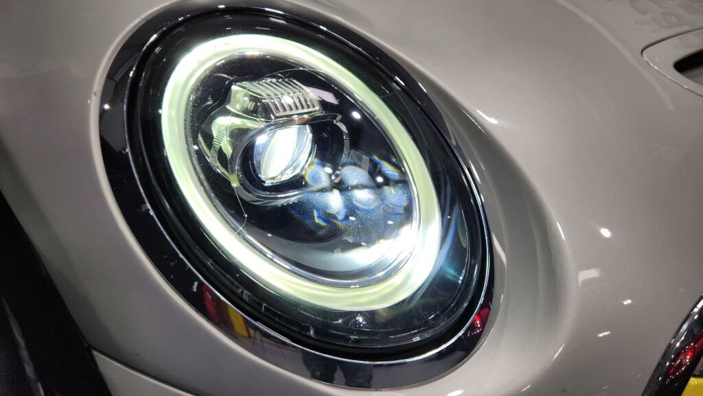 Used 2021 MINI Cooper SE w/ 6.5" Touchscreen Package FWD image 19