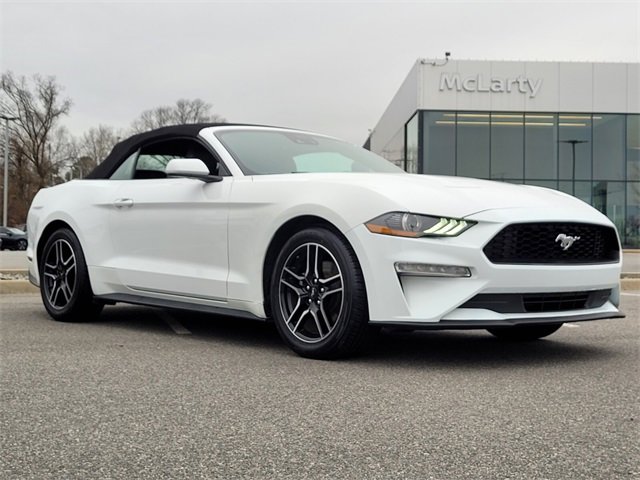 Used 2023 Ford Mustang Premium image 2