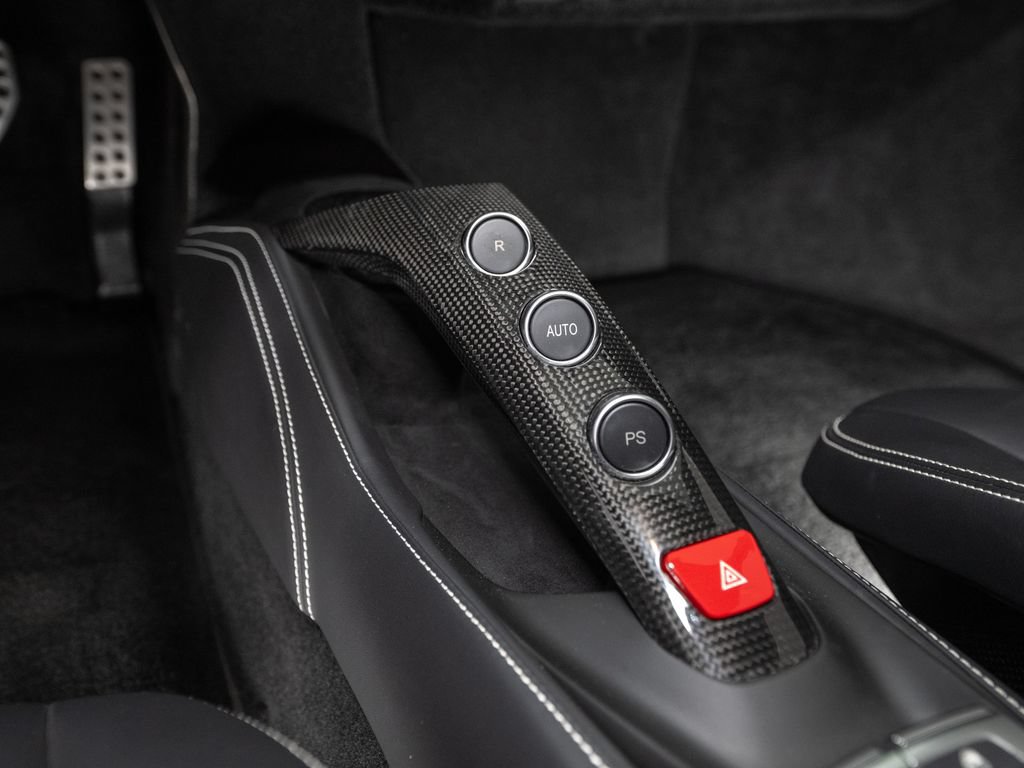 Used 2018 Ferrari 488 GTB RWD image 29