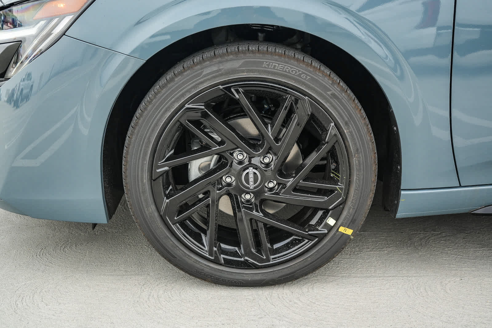 New 2027 Nissan Sentra SR FWD image 11