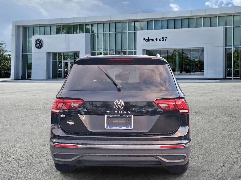 Certified 2023 Volkswagen Tiguan SE FWD image 5