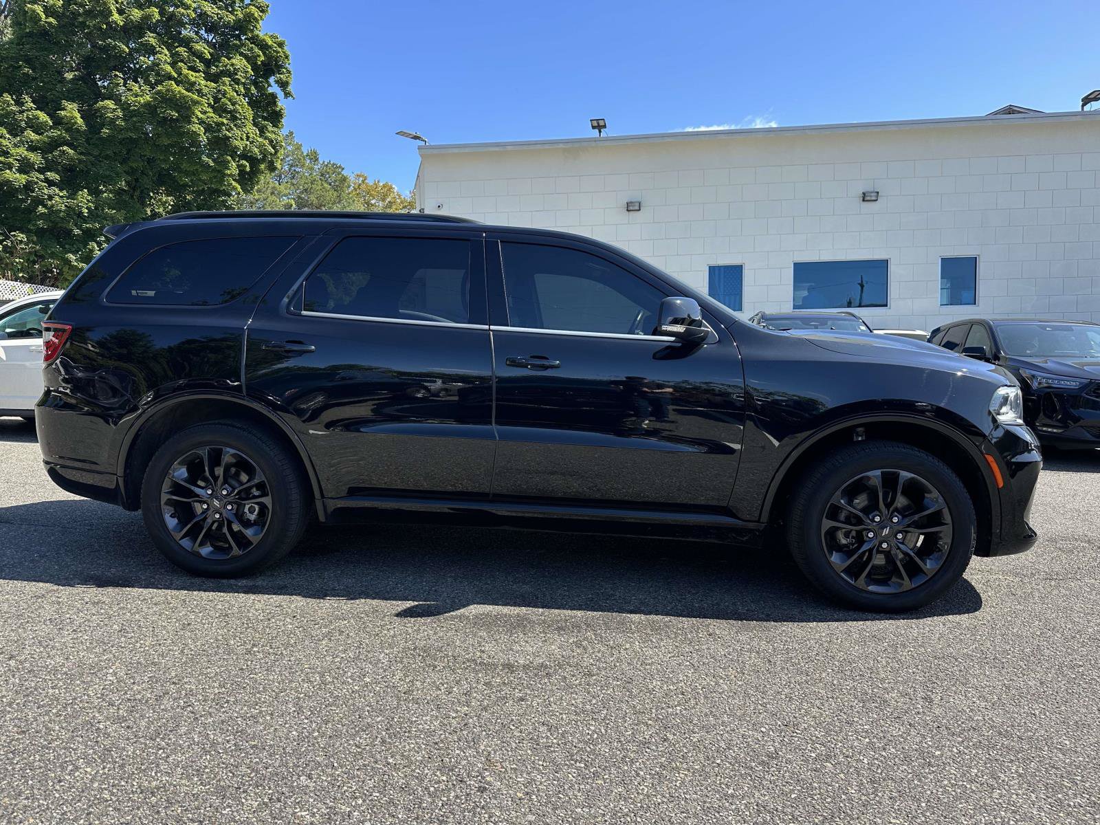 Used 2023 Dodge Durango GT AWD/4WD image 2