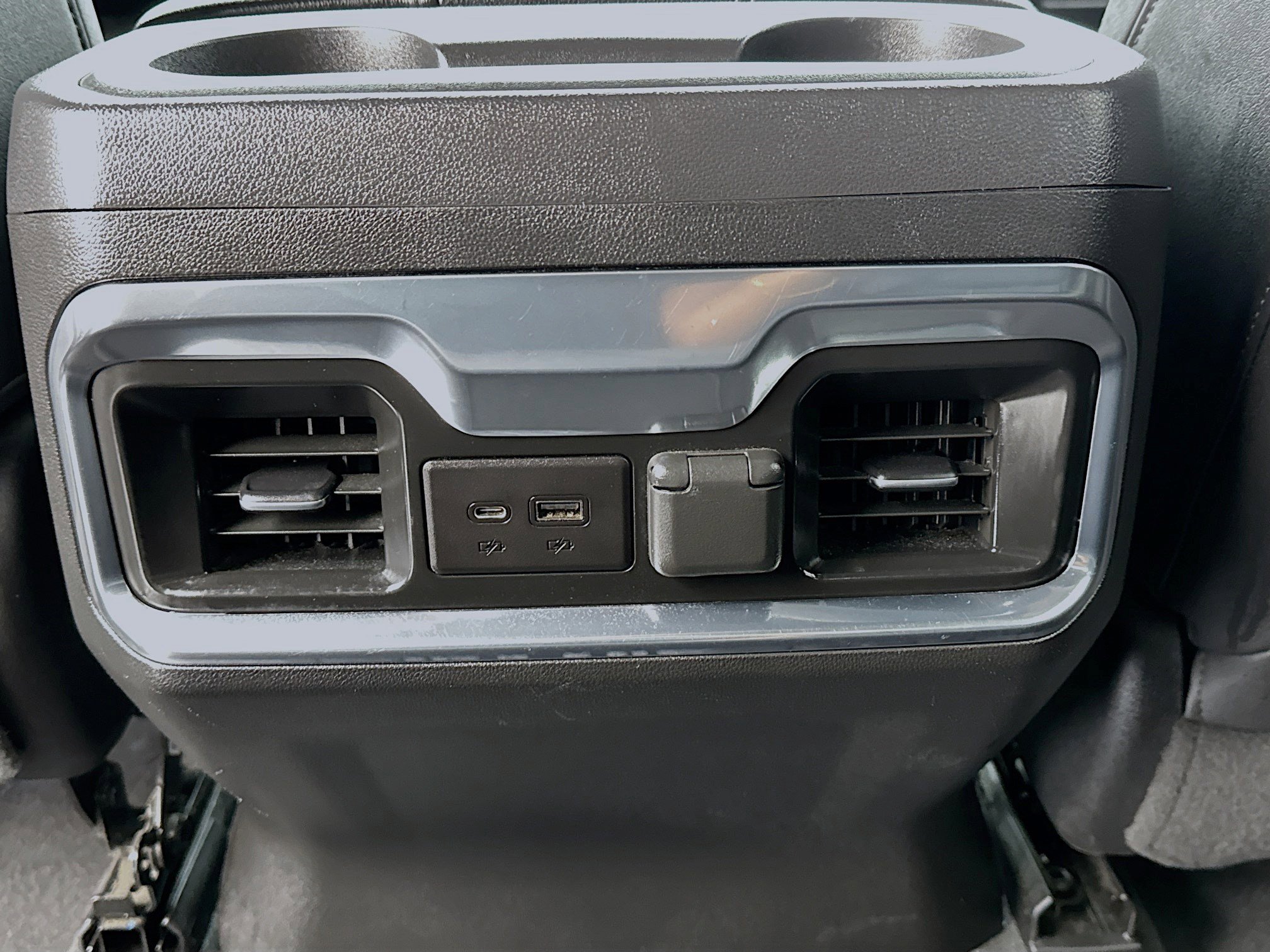 Used 2022 Chevrolet Silverado 2500 High Country w/ Z71 Off-Road Package image 17