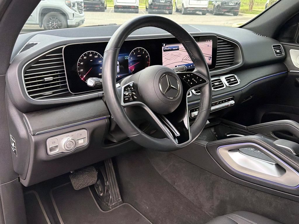 Used 2025 Mercedes-Benz GLE 450 4MATIC w/ Winter Package image 22