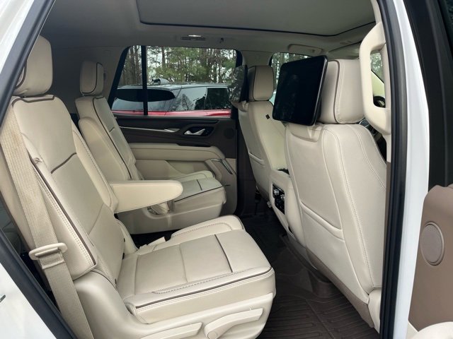 Used 2024 GMC Yukon Denali w/ Advanced Technology Package image 13