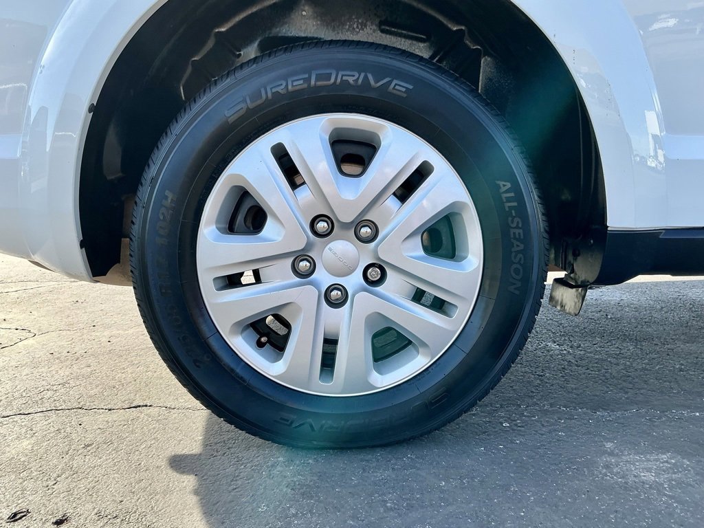 Used 2020 Dodge Journey SE image 21