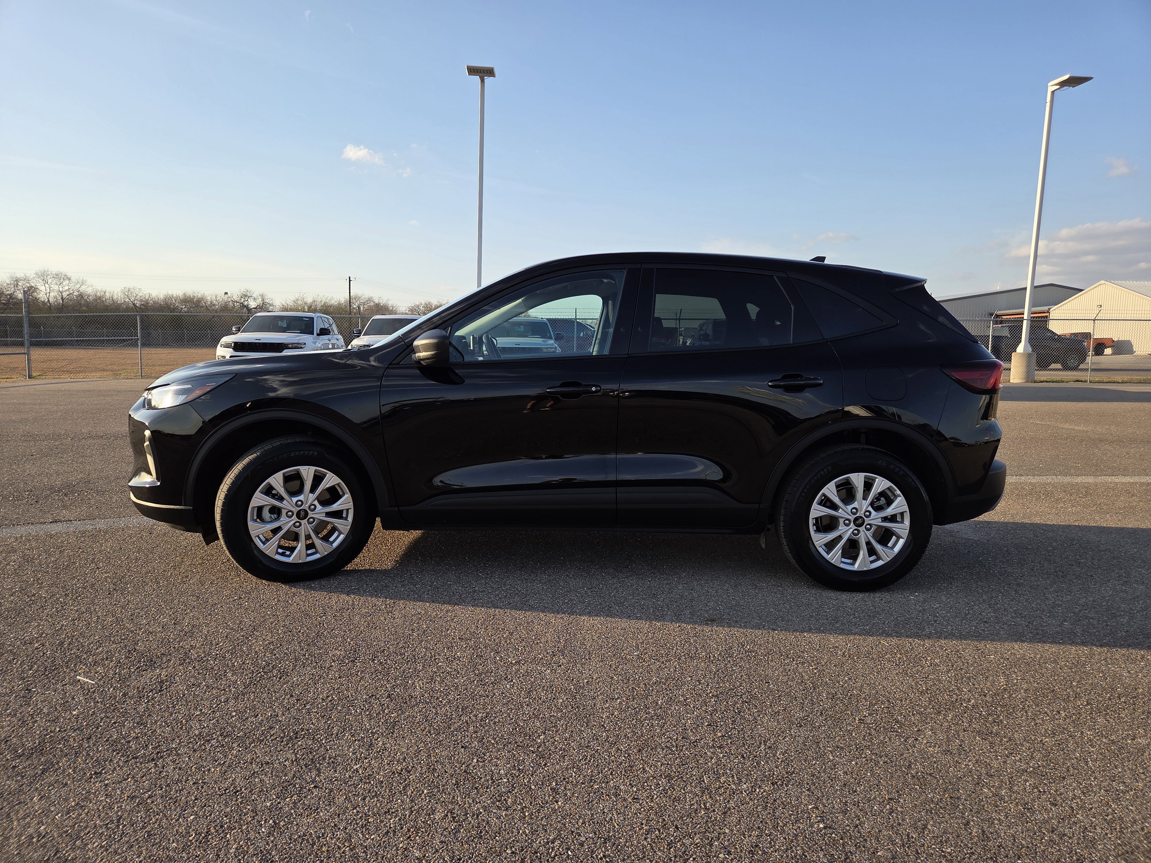 Used 2025 Ford Escape Active image 4