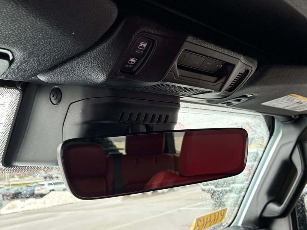 Used 2024 Jeep Wrangler Unlimited Rubicon 392 image 32