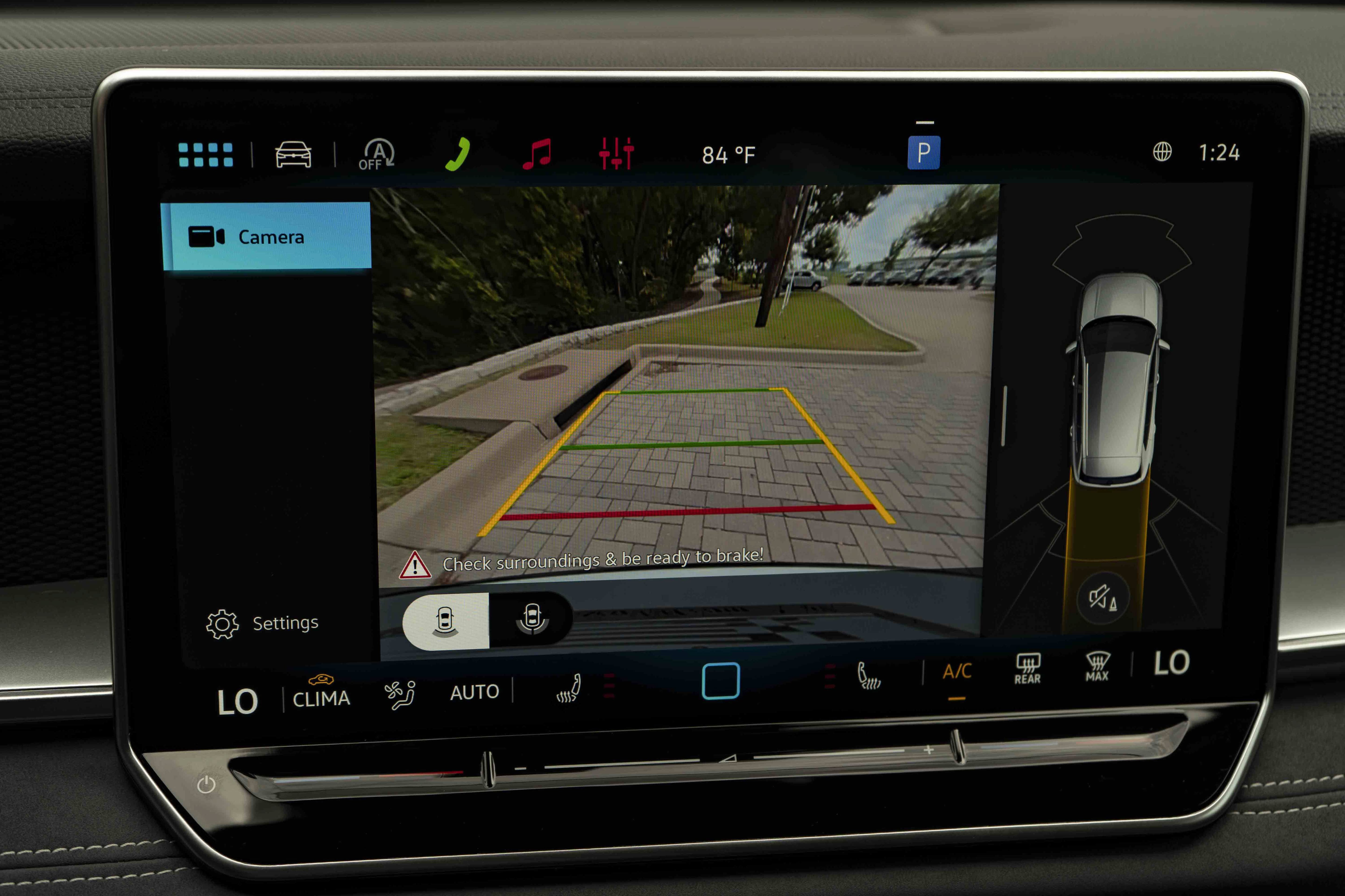 Certified 2026 Volkswagen Tiguan SE R-Line FWD image 27