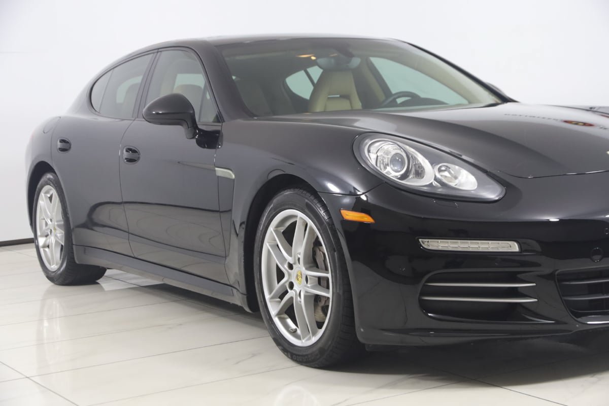 Used 2016 Porsche Panamera 4 Edition AWD/4WD image 45
