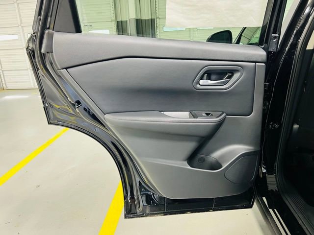 New 2026 Nissan Rogue SV w/ Cold Weather Package FWD image 24