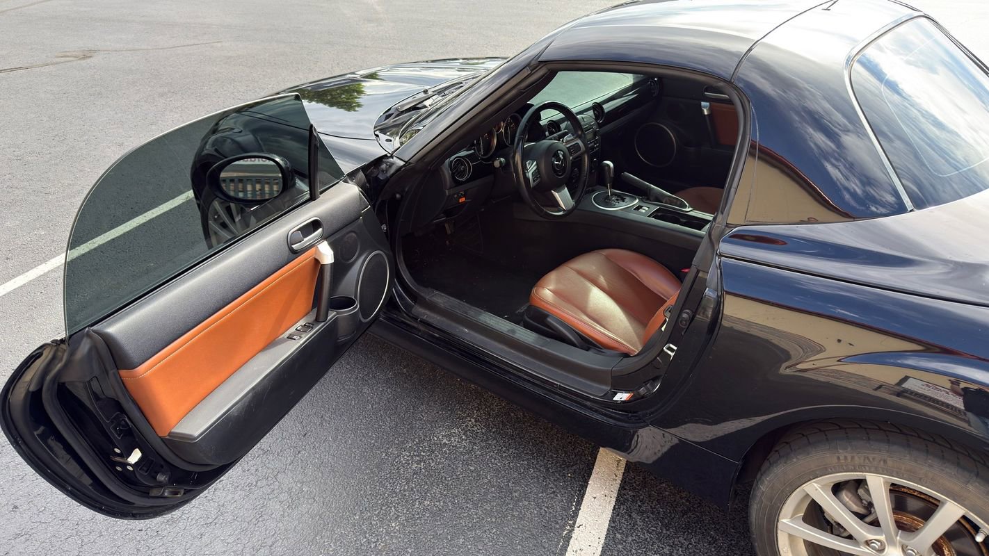 Used 2008 MAZDA MX-5 Miata Grand Touring w/ Premium Pkg RWD image 10