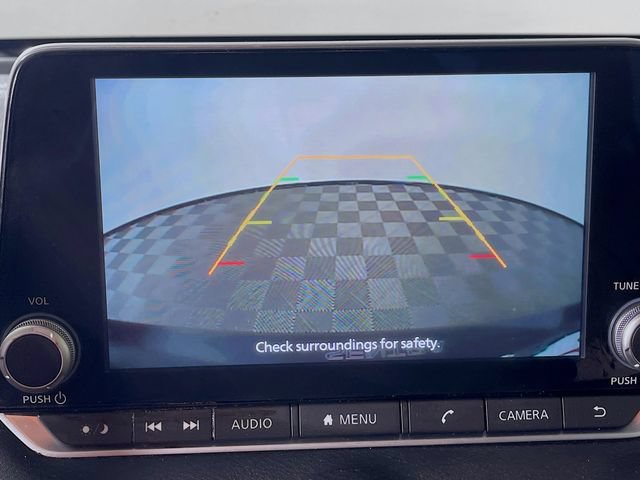 Used 2025 Nissan Sentra SV w/ All-Weather Package FWD image 14