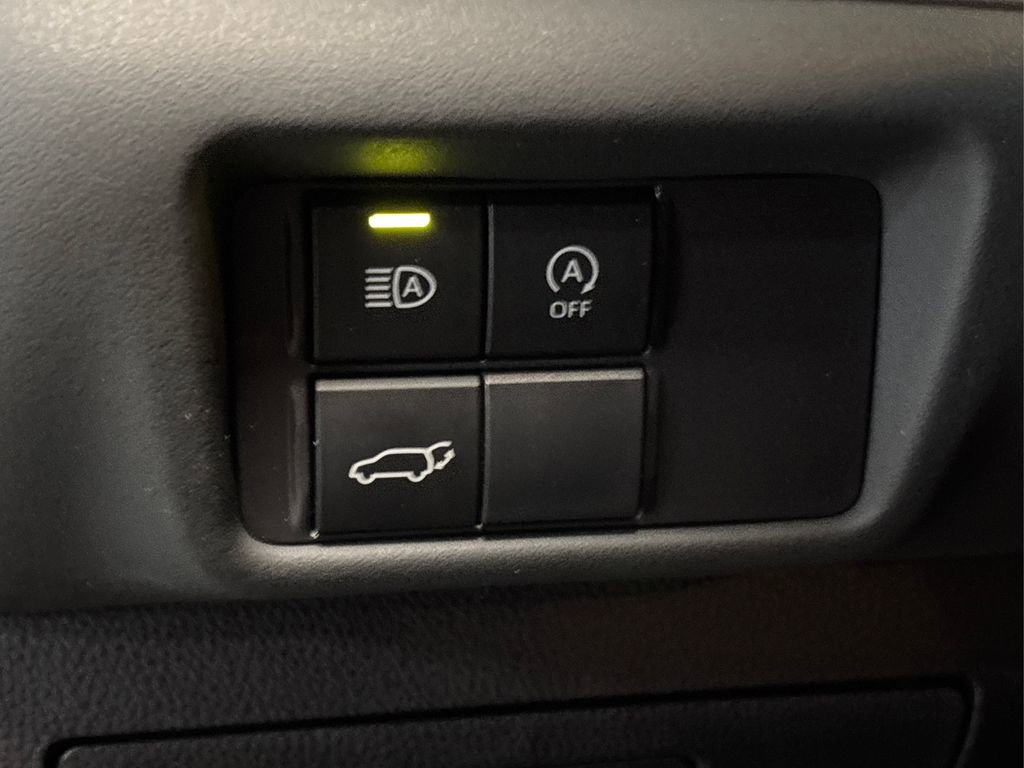 Used 2023 Toyota Highlander XLE image 39