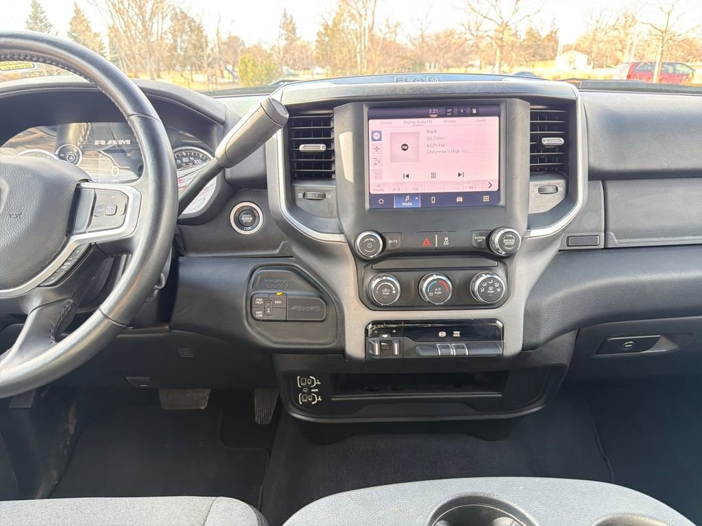 Used 2024 RAM 3500 Big Horn image 28