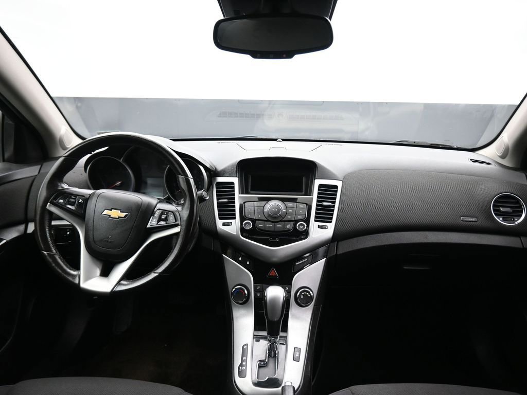 Used 2012 Chevrolet Cruze LT image 32