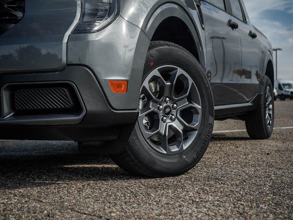 New 2026 Ford Maverick XLT w/ XLT Luxury Package AWD/4WD image 5