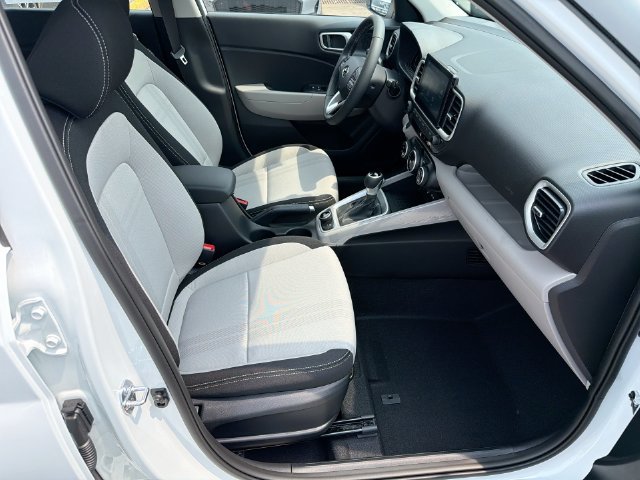 New 2026 Hyundai Venue SEL FWD image 34