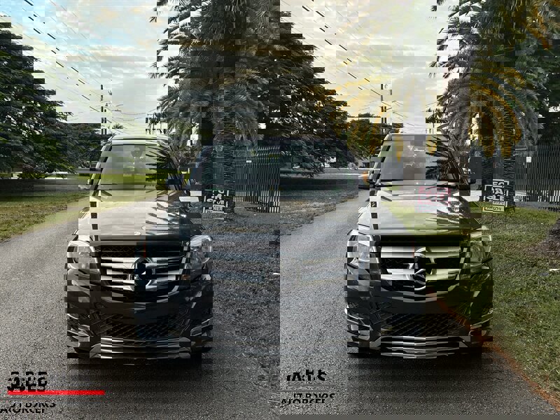 Used 2015 Mercedes-Benz GLK 350 2WD image 3