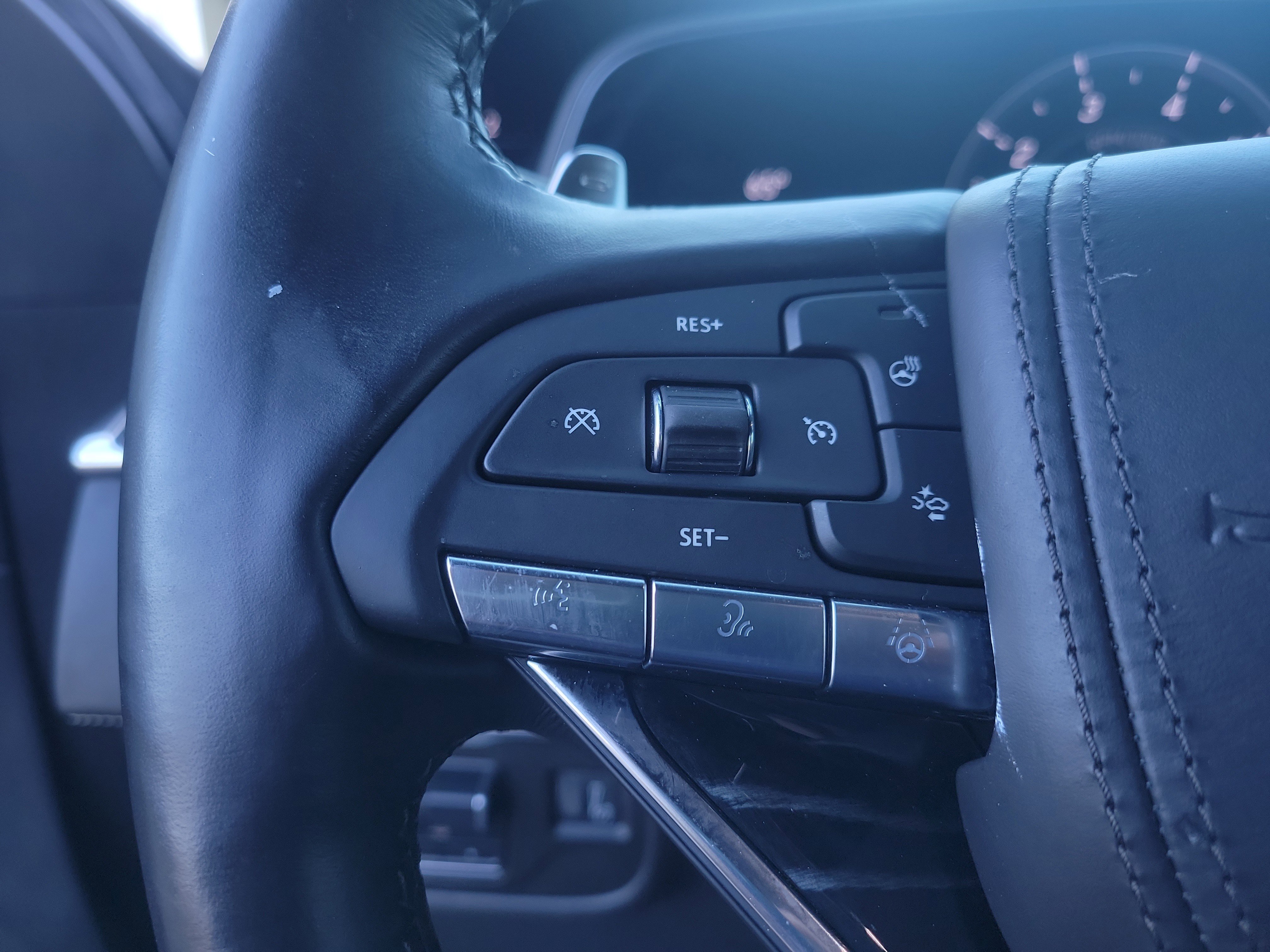 Used 2023 Cadillac Escalade V image 16