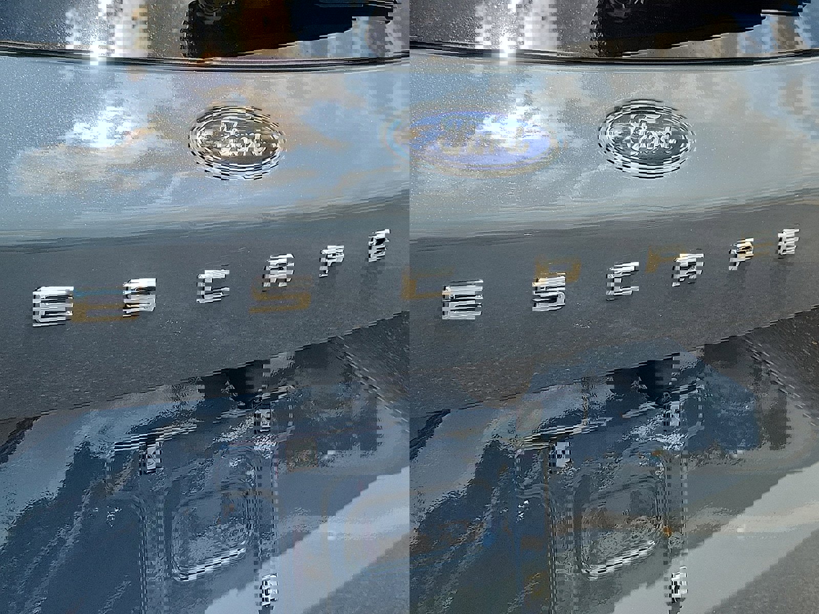 Certified 2025 Ford Escape SE image 31