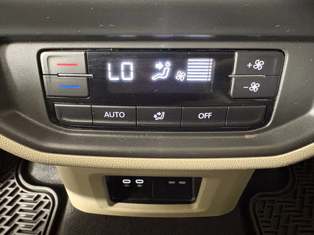 Used 2024 Volkswagen Atlas SE FWD image 37