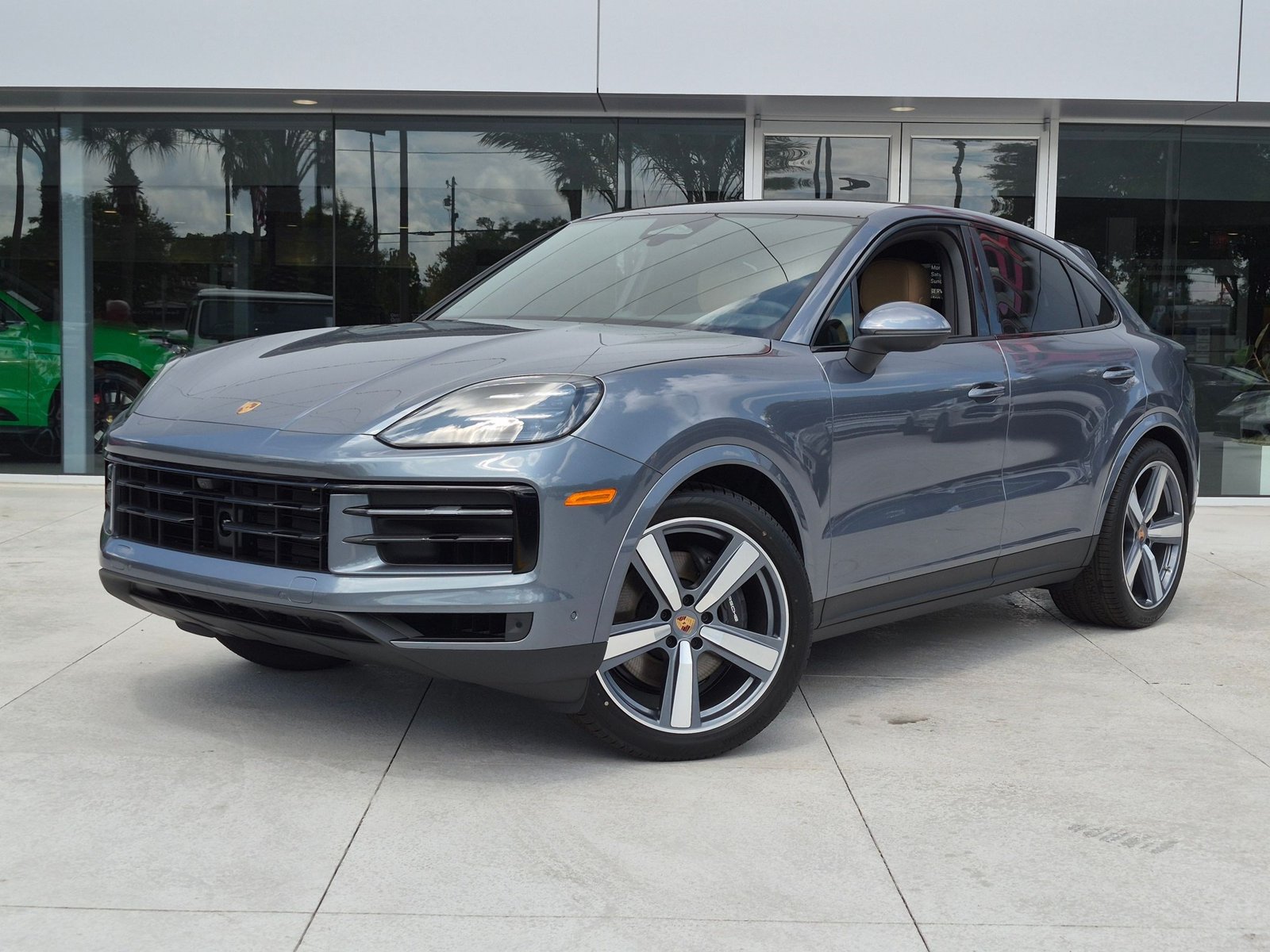 New 2026 Porsche Cayenne Coupe AWD/4WD image 1