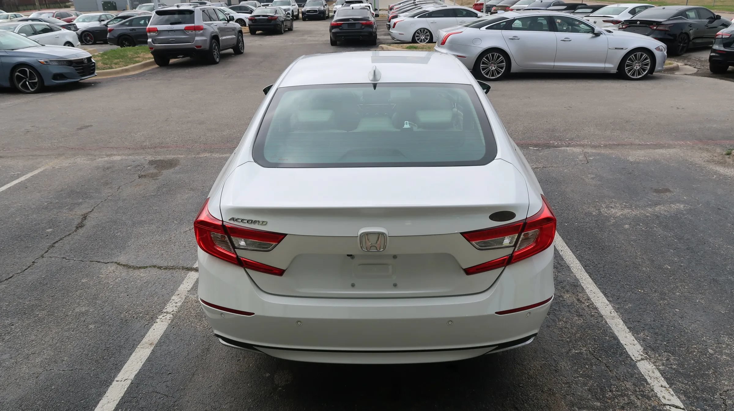 Used 2021 Honda Accord EX-L image 10