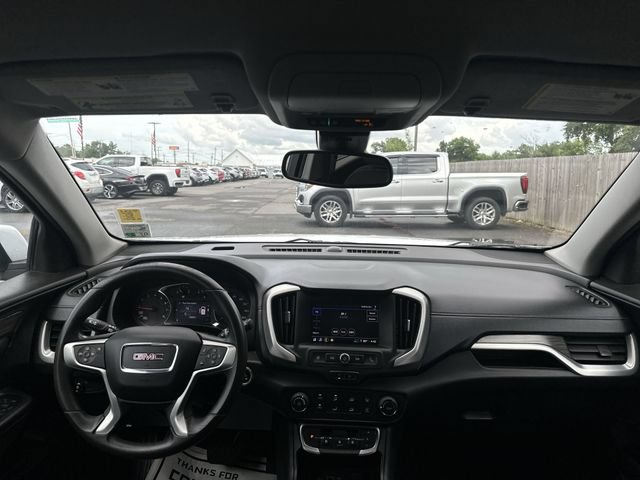 Used 2022 GMC Terrain SLE w/ Elevation Edition FWD image 10