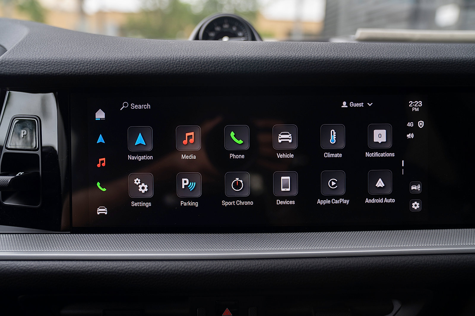 Used 2025 Porsche Cayenne Coupe image 12