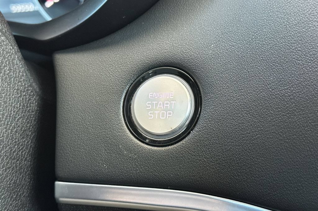 Used 2021 Kia Stinger GT1 RWD image 26