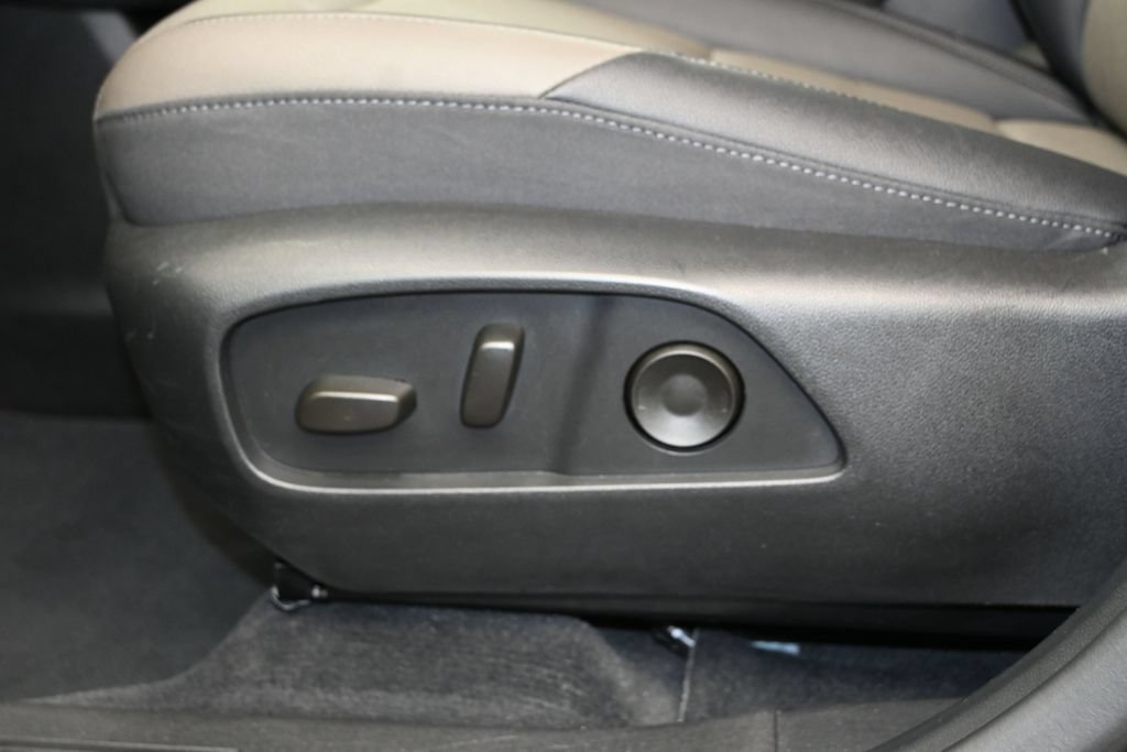Certified 2025 Chevrolet Equinox LT w/ Convenience Package II FWD image 22