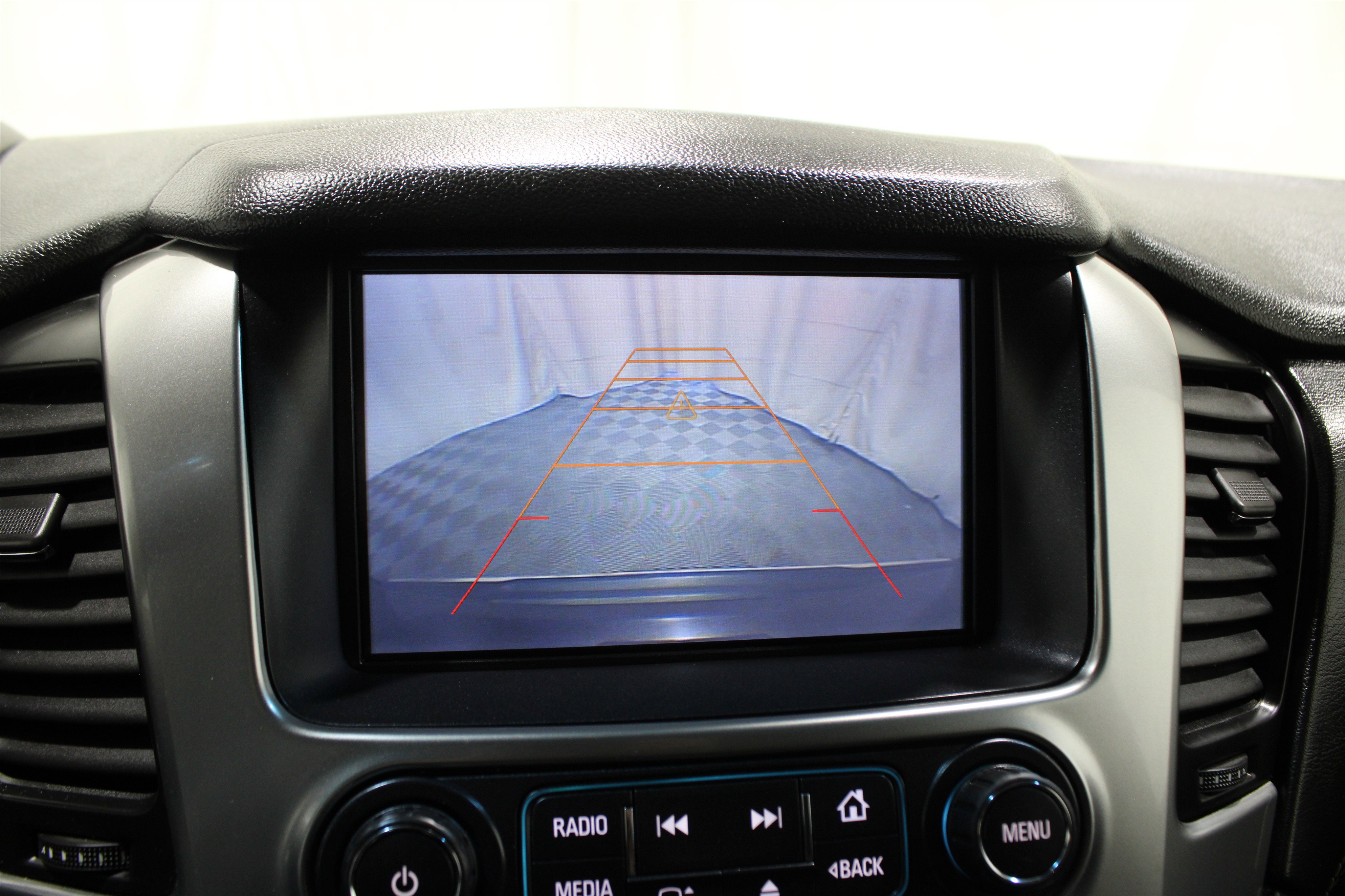 Used 2016 Chevrolet Suburban LTZ image 19