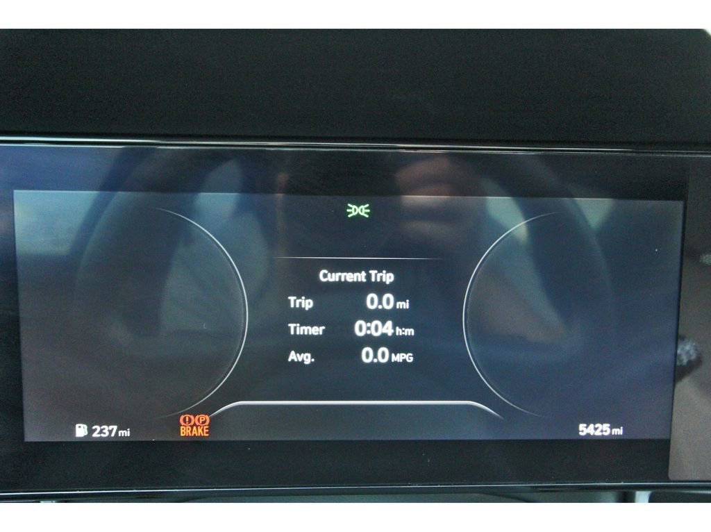 Used 2025 Hyundai Elantra SEL image 15