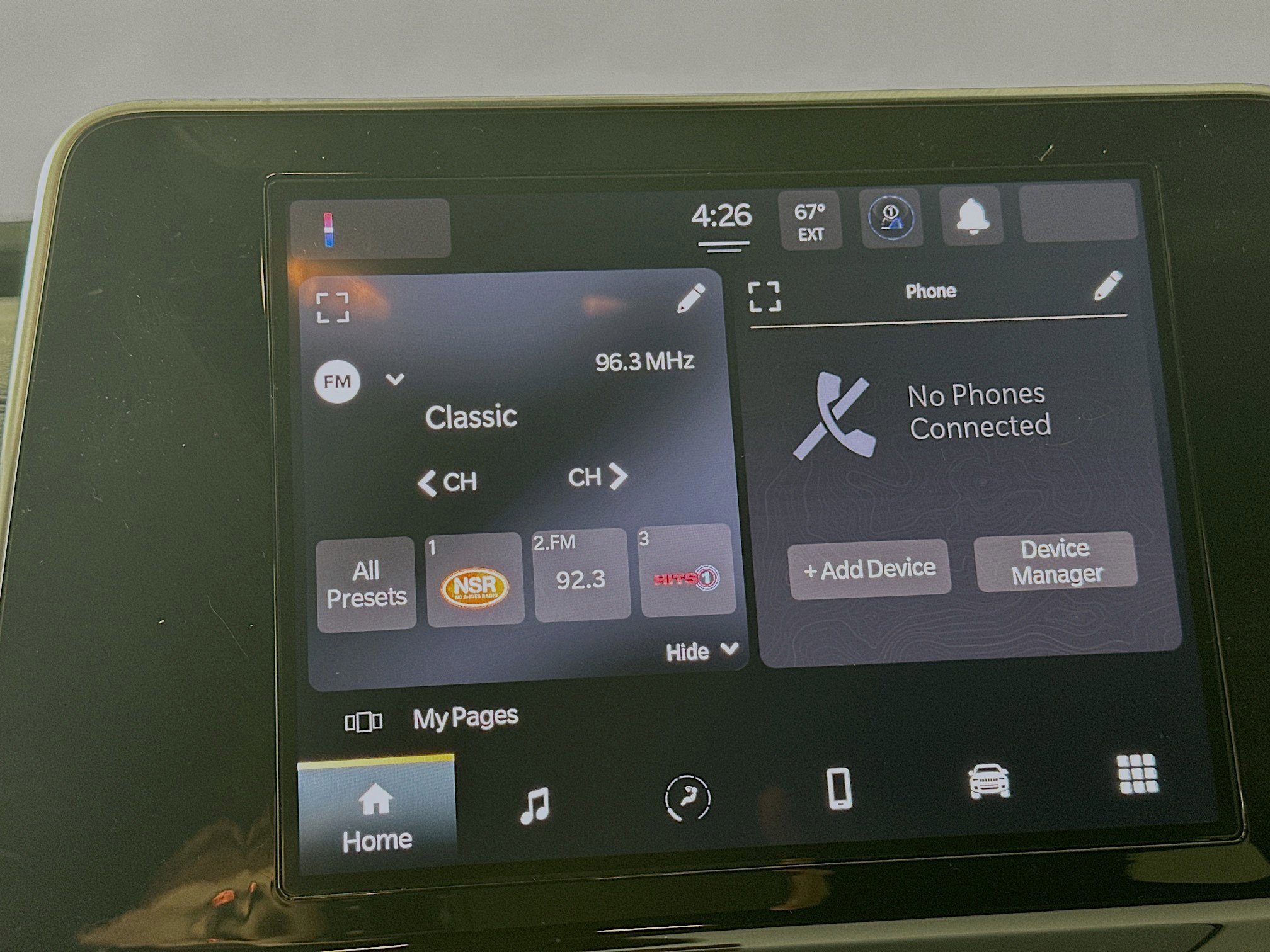 Certified 2025 Jeep Compass Sport image 18