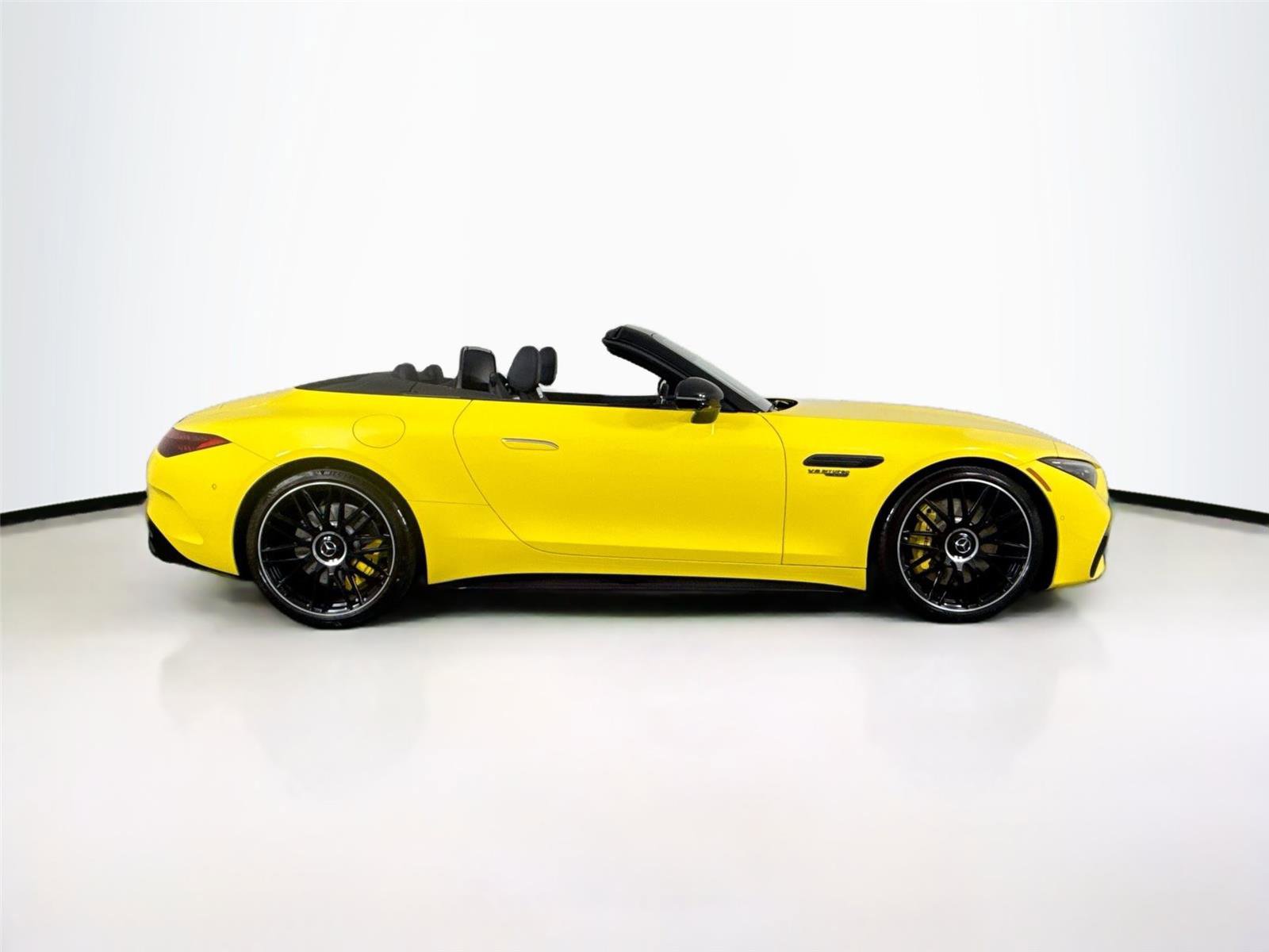 Used 2022 Mercedes-Benz SL 55 AMG 4MATIC image 18