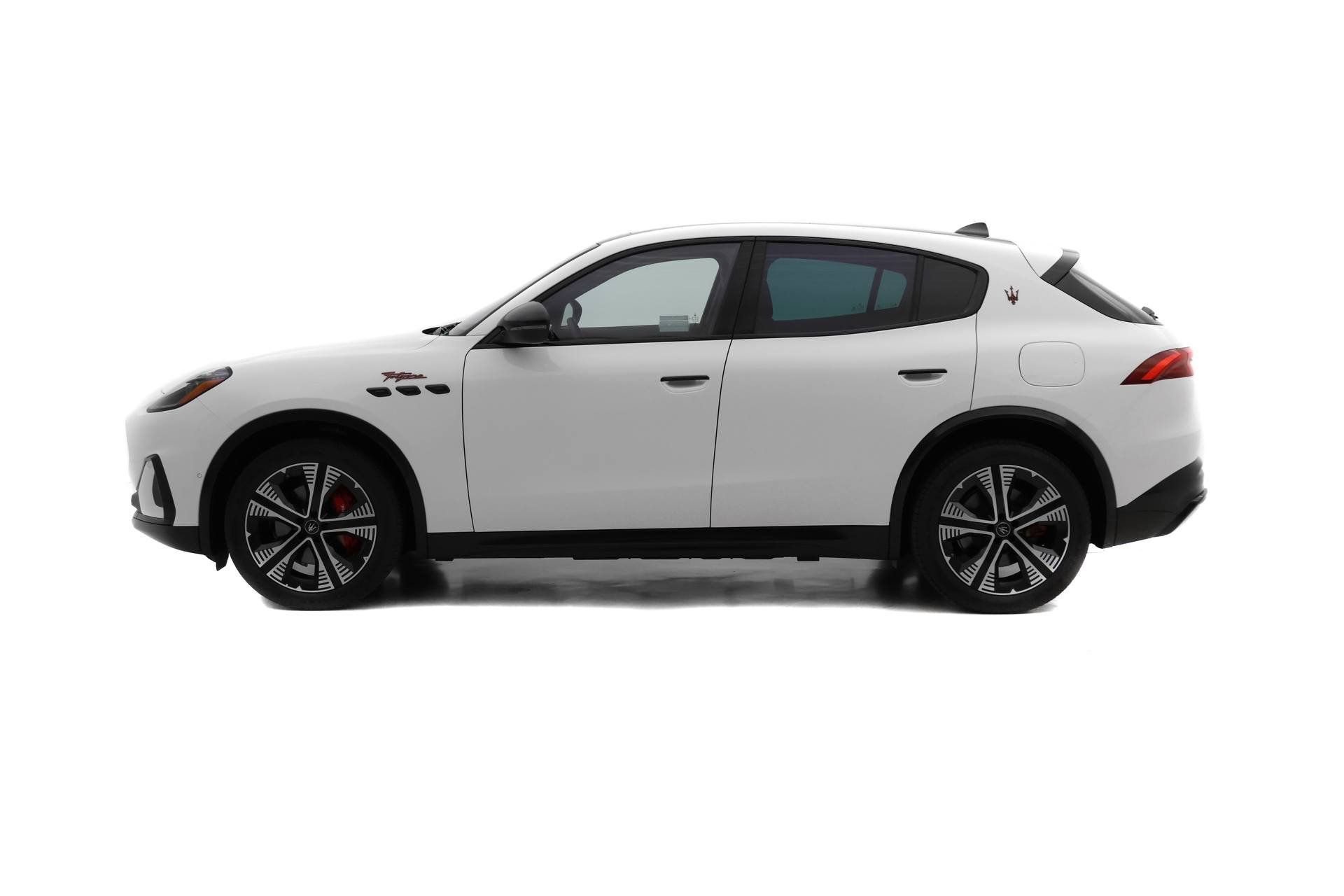 Used 2025 Maserati Grecale Folgore image 3