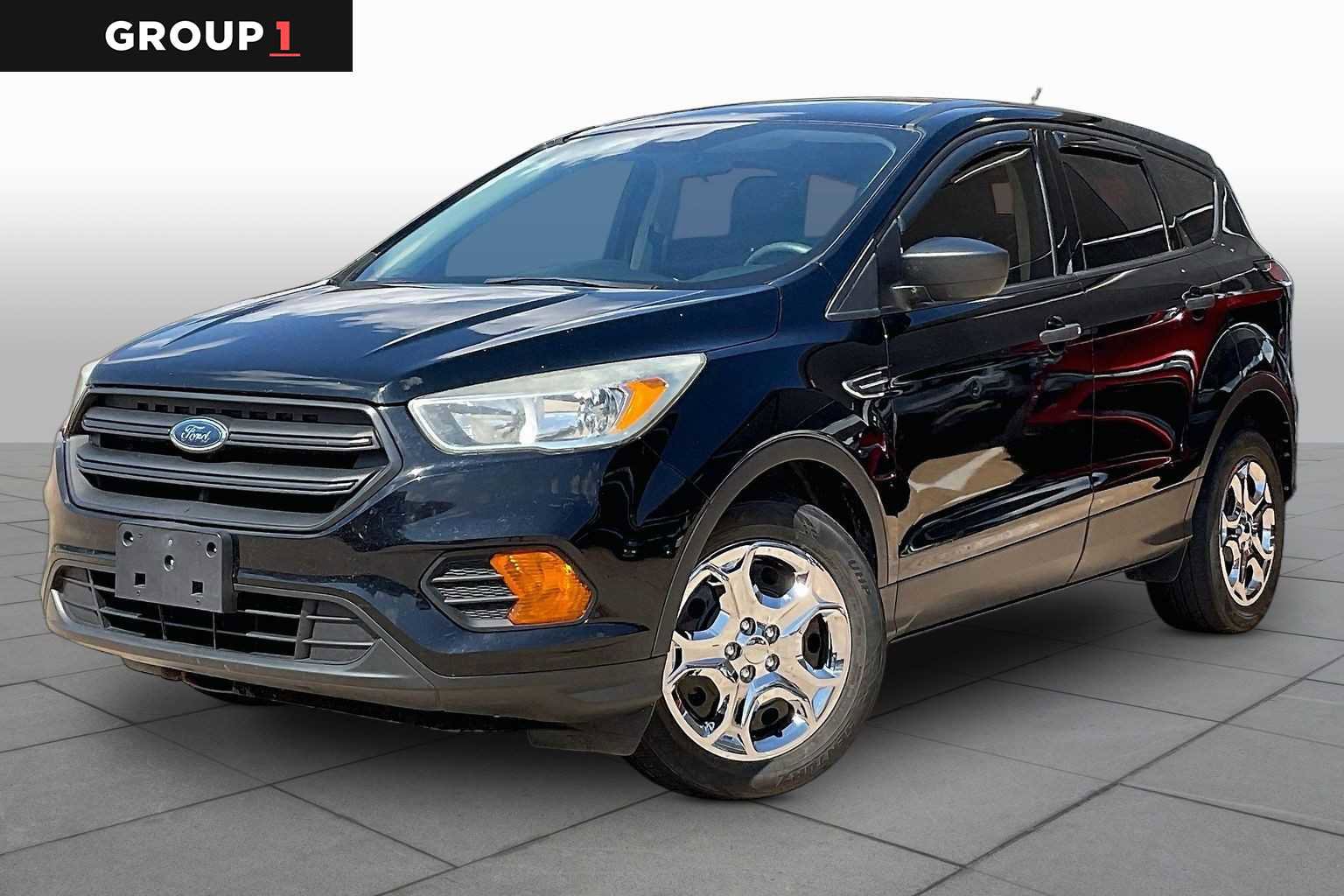 Used 2017 Ford Escape S FWD image 1