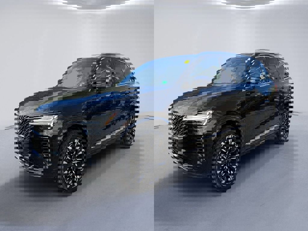 Certified 2025 Volvo XC90 B6 Plus image 8