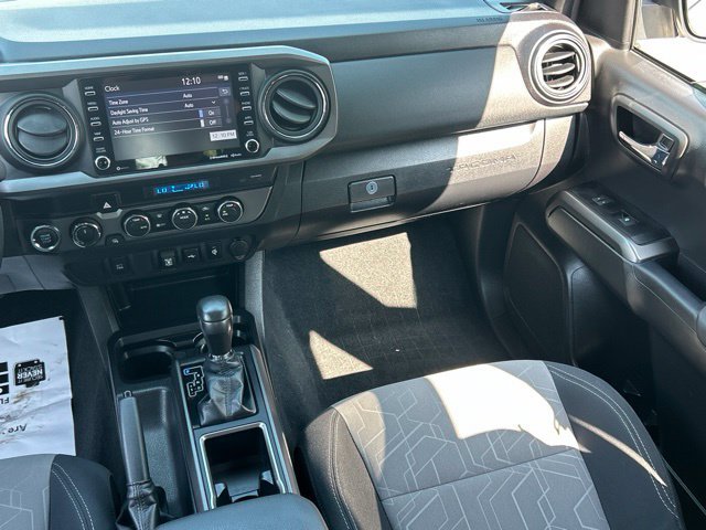 Certified 2023 Toyota Tacoma TRD Off-Road AWD/4WD image 38
