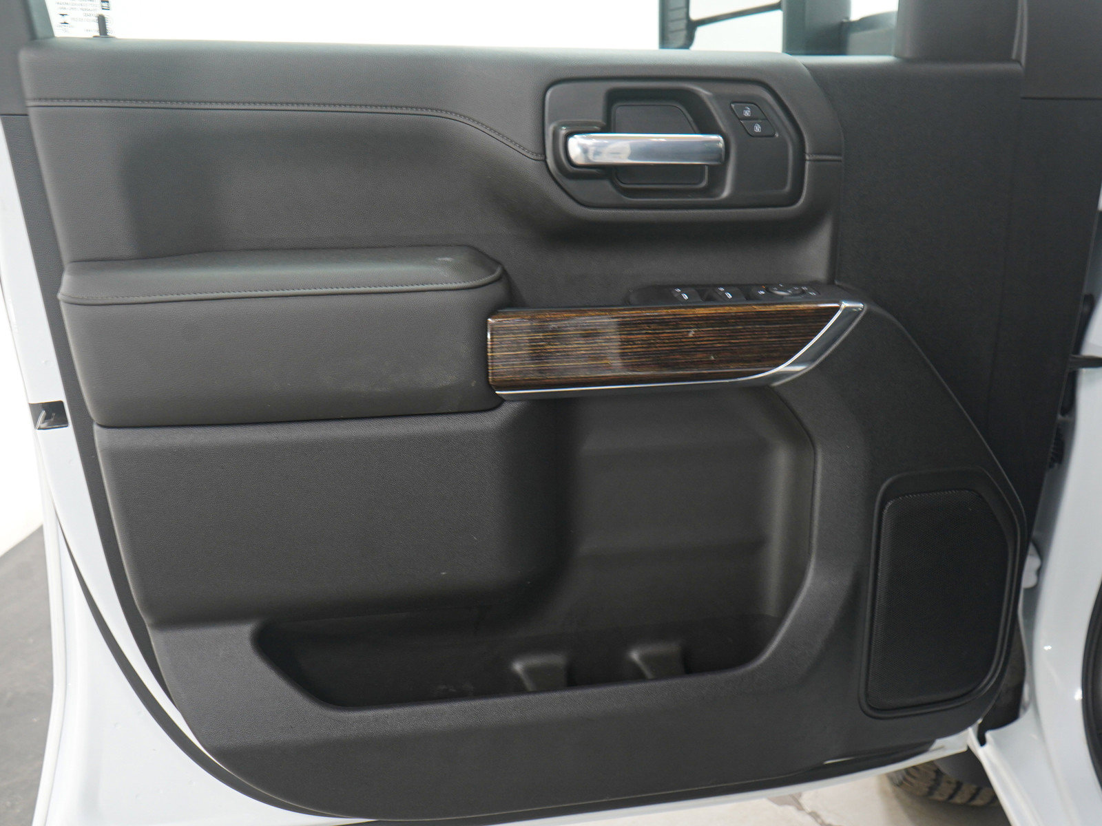 Used 2023 GMC Sierra 2500 SLE w/ SLE Convenience Package image 20