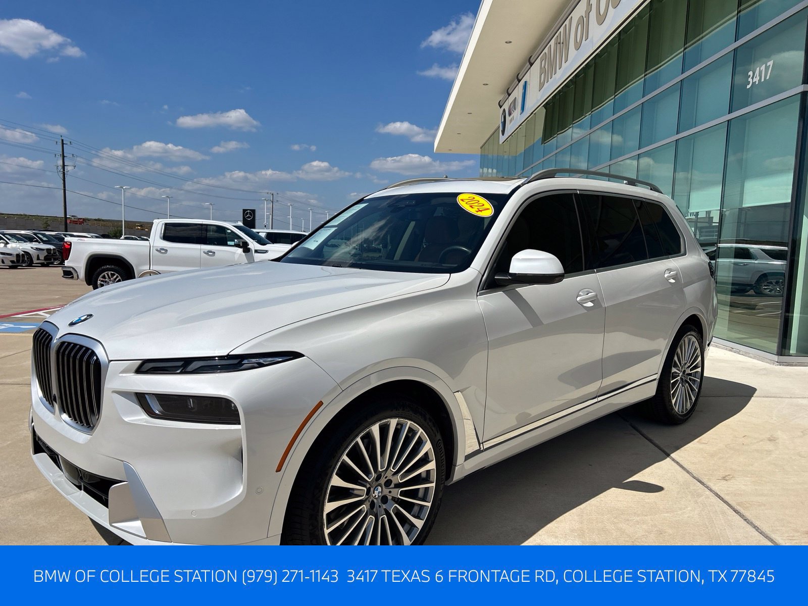 Certified 2024 BMW X7 xDrive40i AWD/4WD image 1