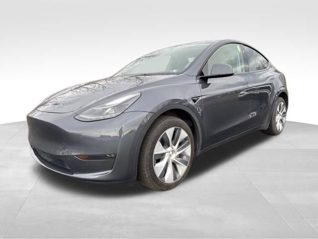 Used 2023 Tesla Model Y Long Range image 3