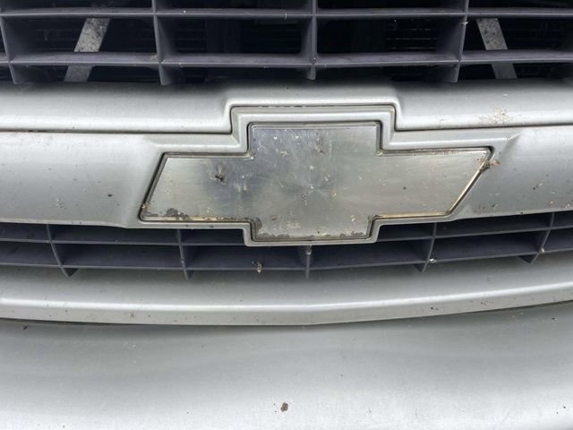 Used 2004 Chevrolet Suburban Z71 w/ Preferred Equipment Group AWD/4WD image 3