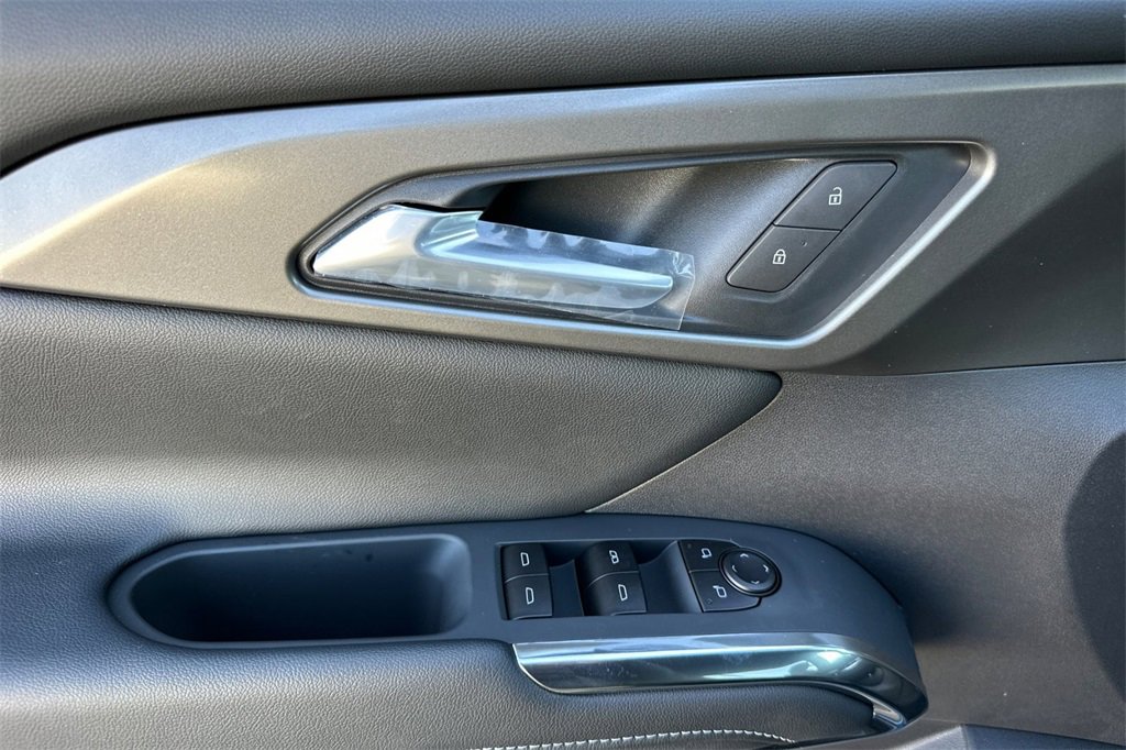 New 2026 Chevrolet Traverse LT w/ Driver Confidence Package image 12